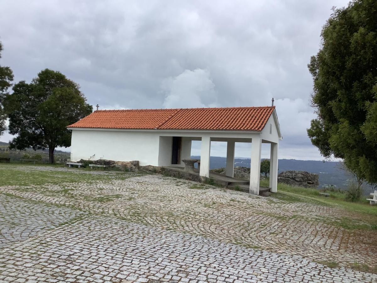 Villa Casa De Ferias Santos Aguiar da Beira Exterior foto